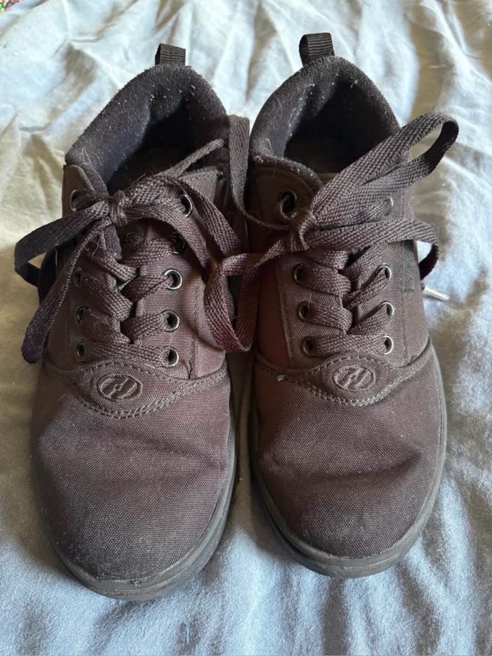 Kids Black Heely’s size 3